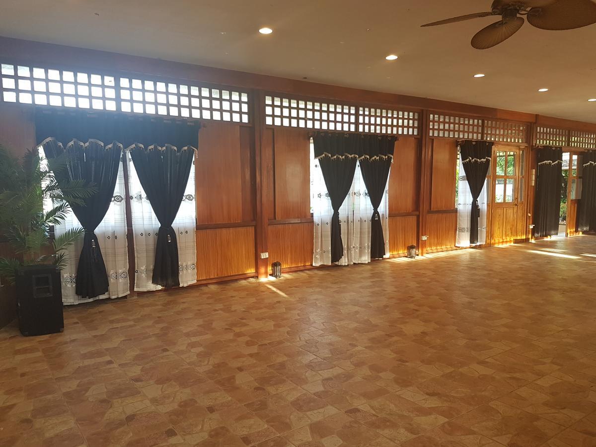 Boro Bay Hotel - Borongan Luaran gambar